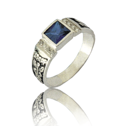 Gold graduation ring